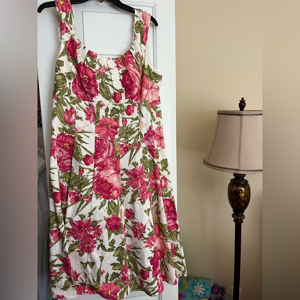Women’s dress